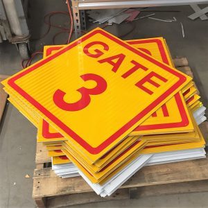 E-Reflective-Gate-signs-e1525558159142