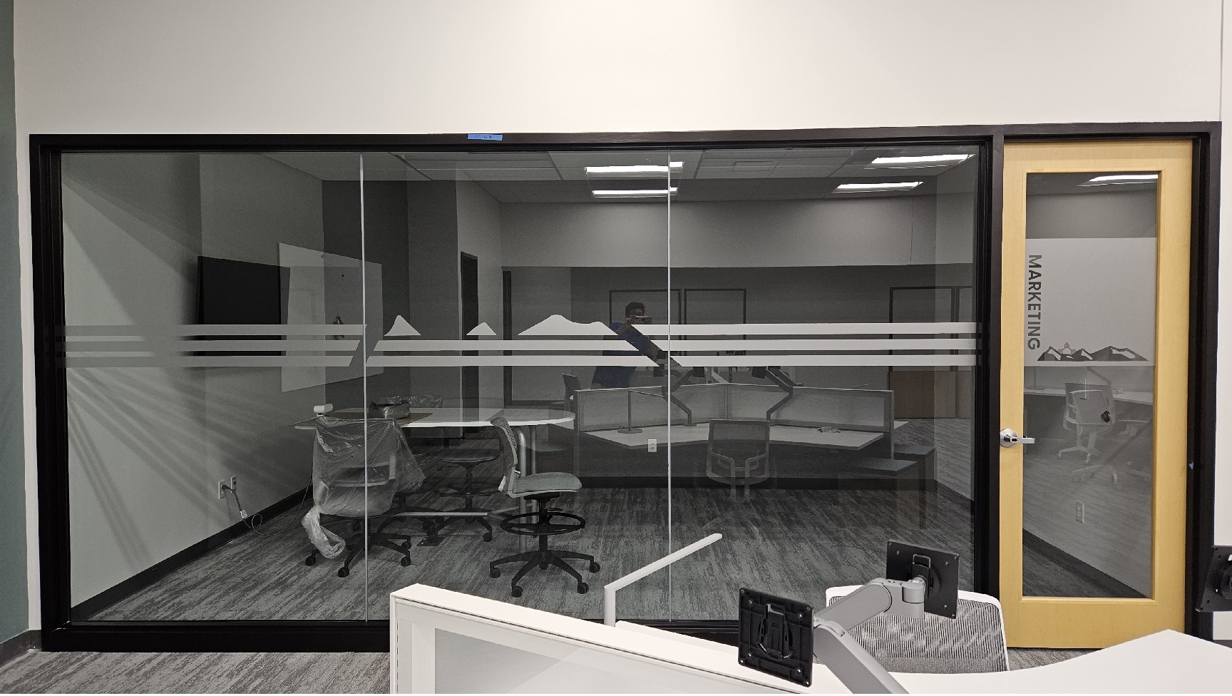 Vinyl - Glass Etch25