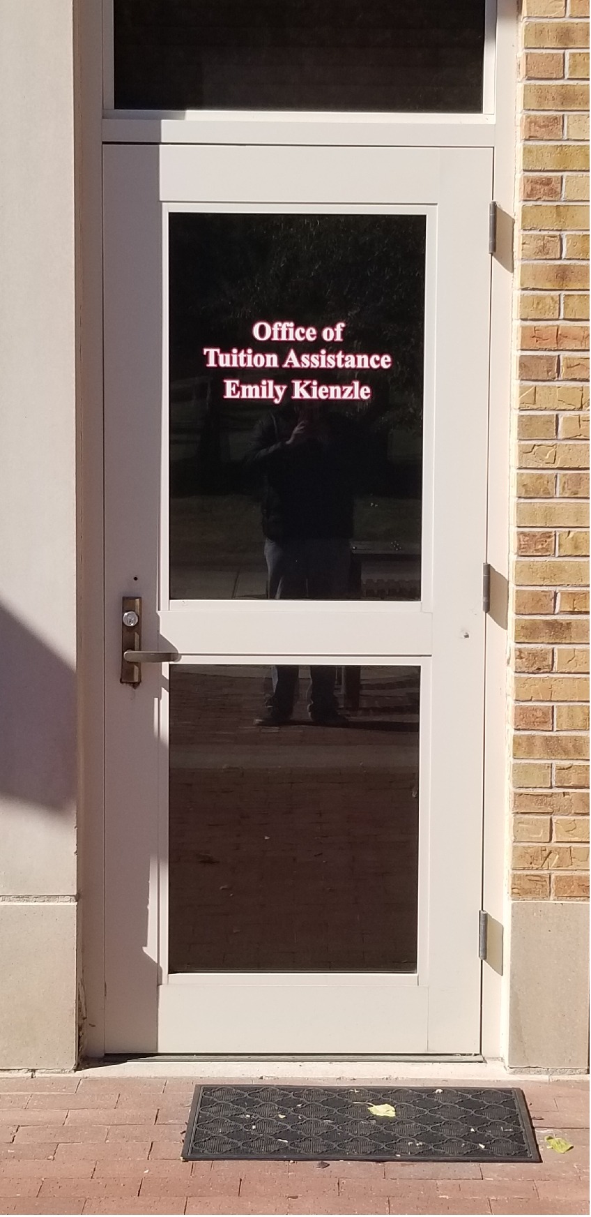 Vinyl - Window Graphics - Exterior10