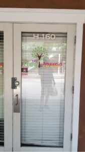 Vinyl - Window Graphics - Exterior25