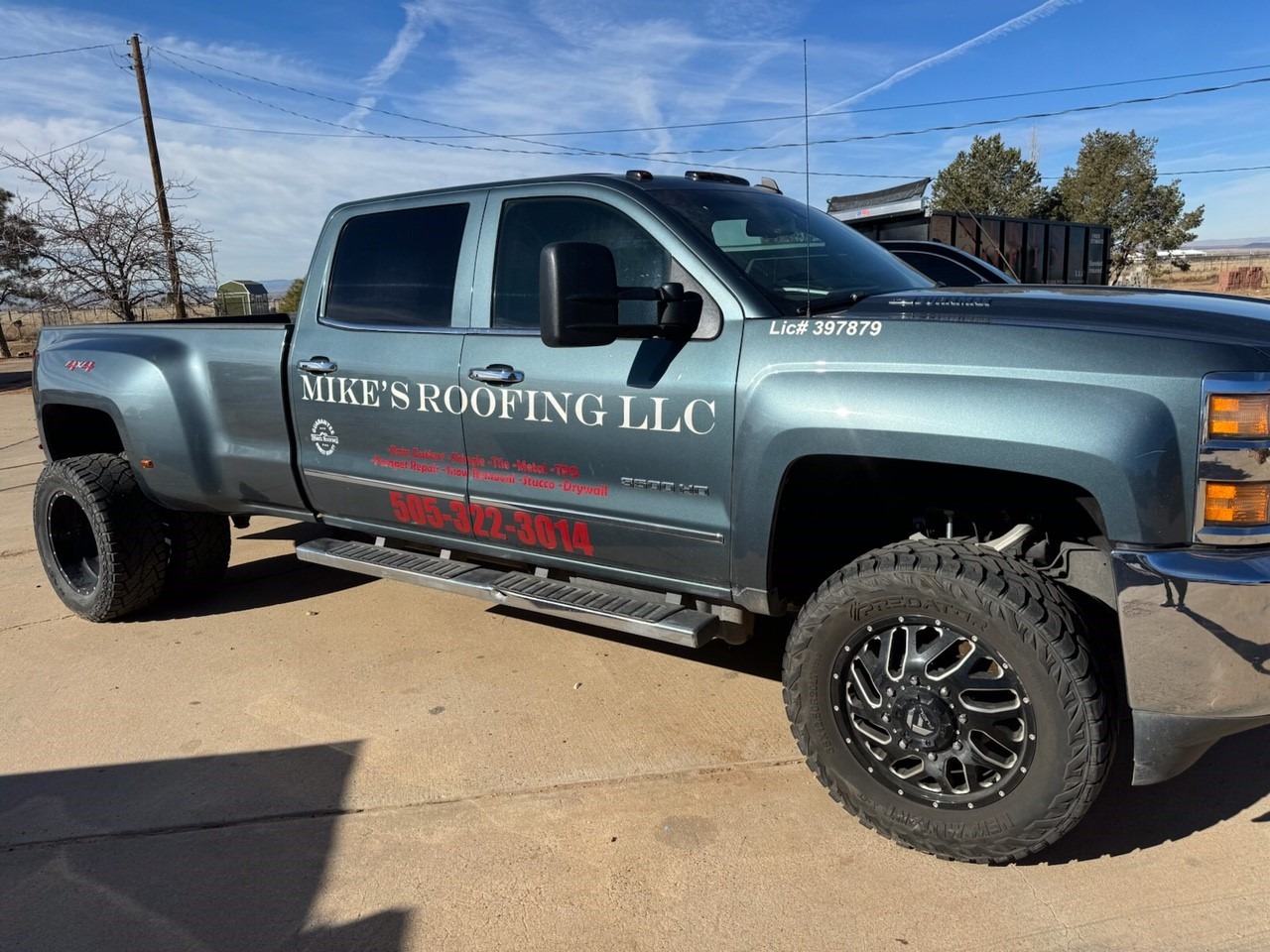 Mike's Rooffing LLC truck